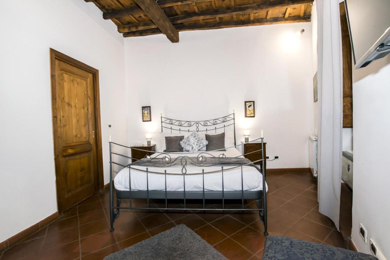 Vicolo Dell'Aquila - Residenze Romanae Extérieur photo