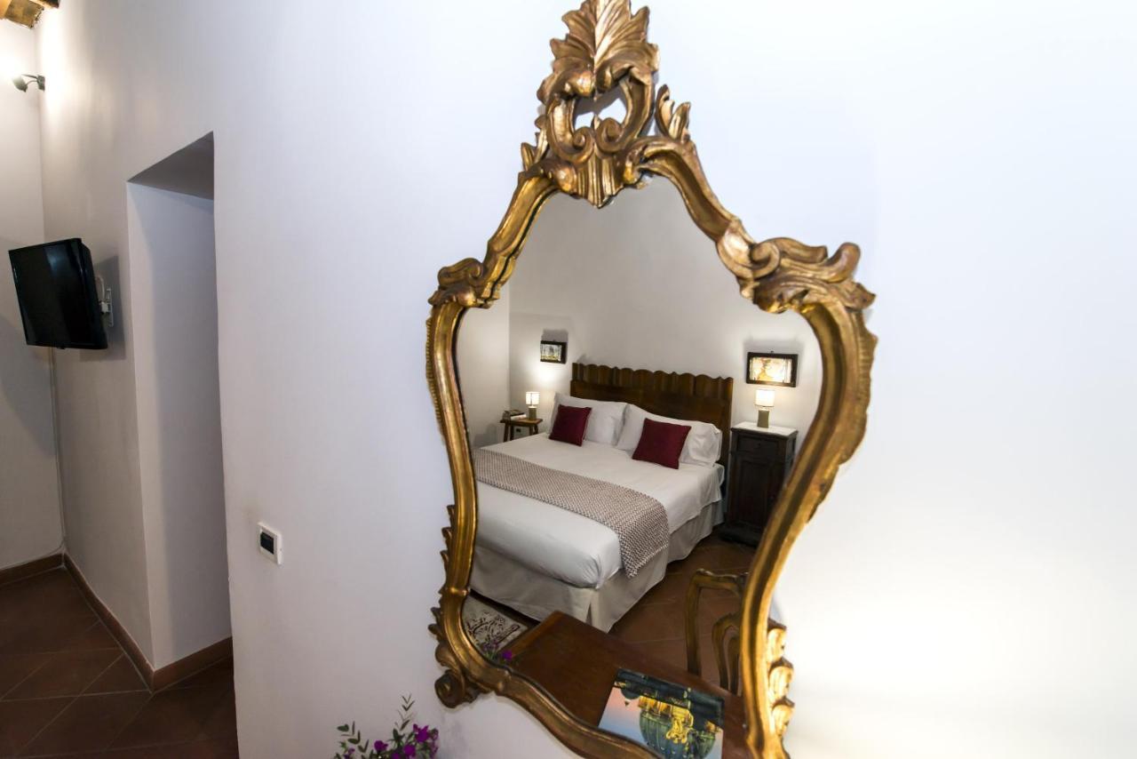 Vicolo Dell'Aquila - Residenze Romanae Extérieur photo