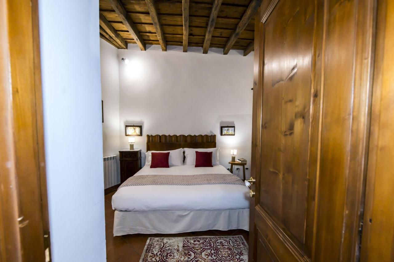 Vicolo Dell'Aquila - Residenze Romanae Extérieur photo